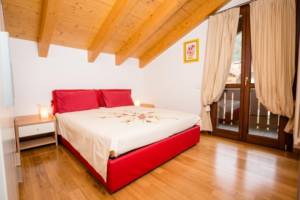 Residence Rta La Rosa Delle Dolomiti Carisolo Pokój zdjęcie