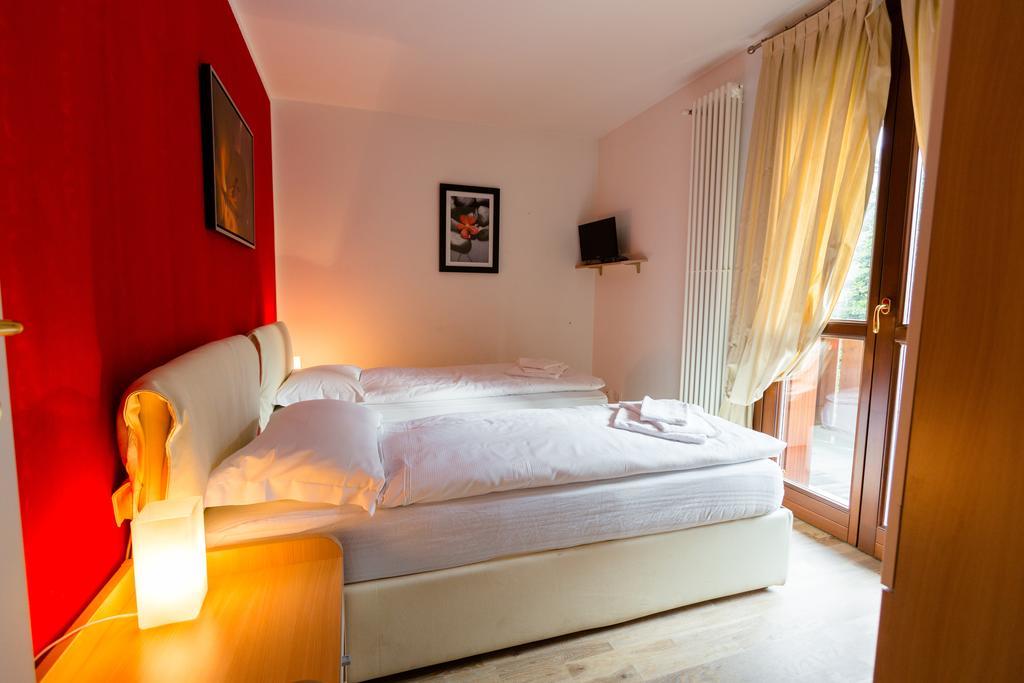 Residence Rta La Rosa Delle Dolomiti Carisolo Zewnętrze zdjęcie